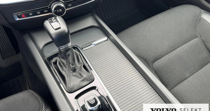 Volvo V60 cena 114900 przebieg: 77449, rok produkcji 2019 z Szczuczyn małe 326
